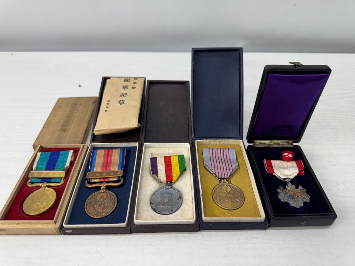 Y11014 KUNSHO Sino-Japanese War set of 5 box Imperial Japan army military medal