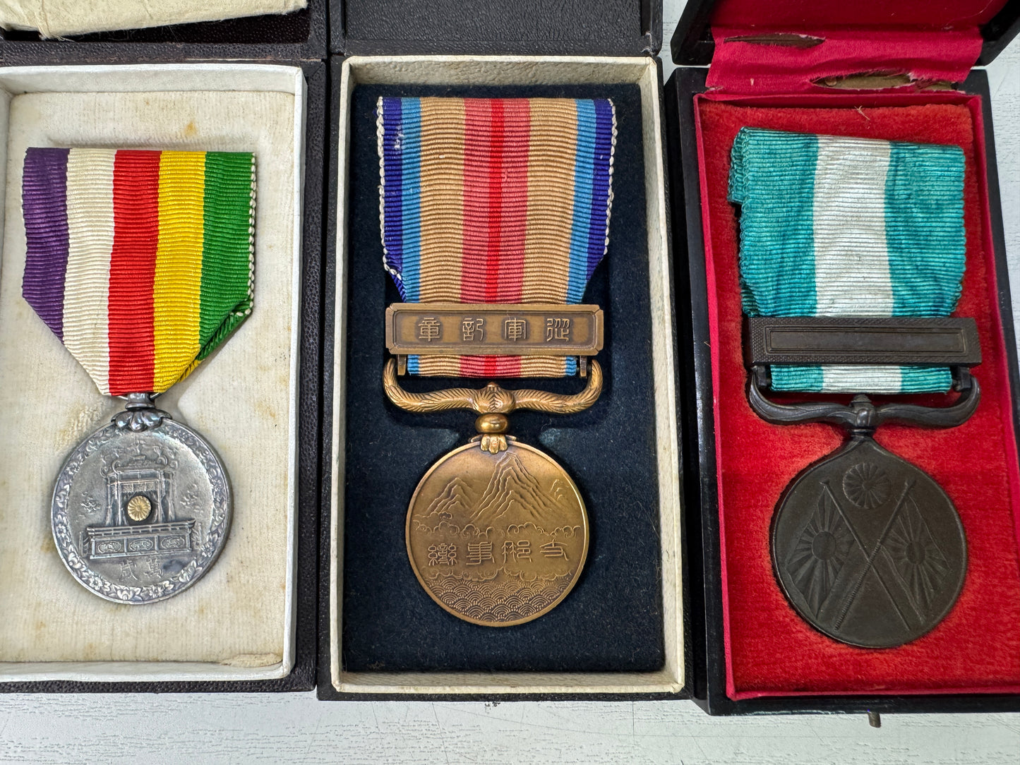 Y11015 KUNSHO set of 5 box Imperial Japan army military medal decoration