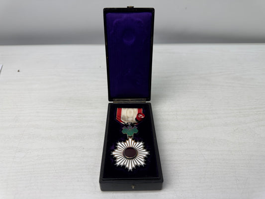 Y11017 KUNSHO 5th Class Order of the Rising Sun box Imperial Japan army medal