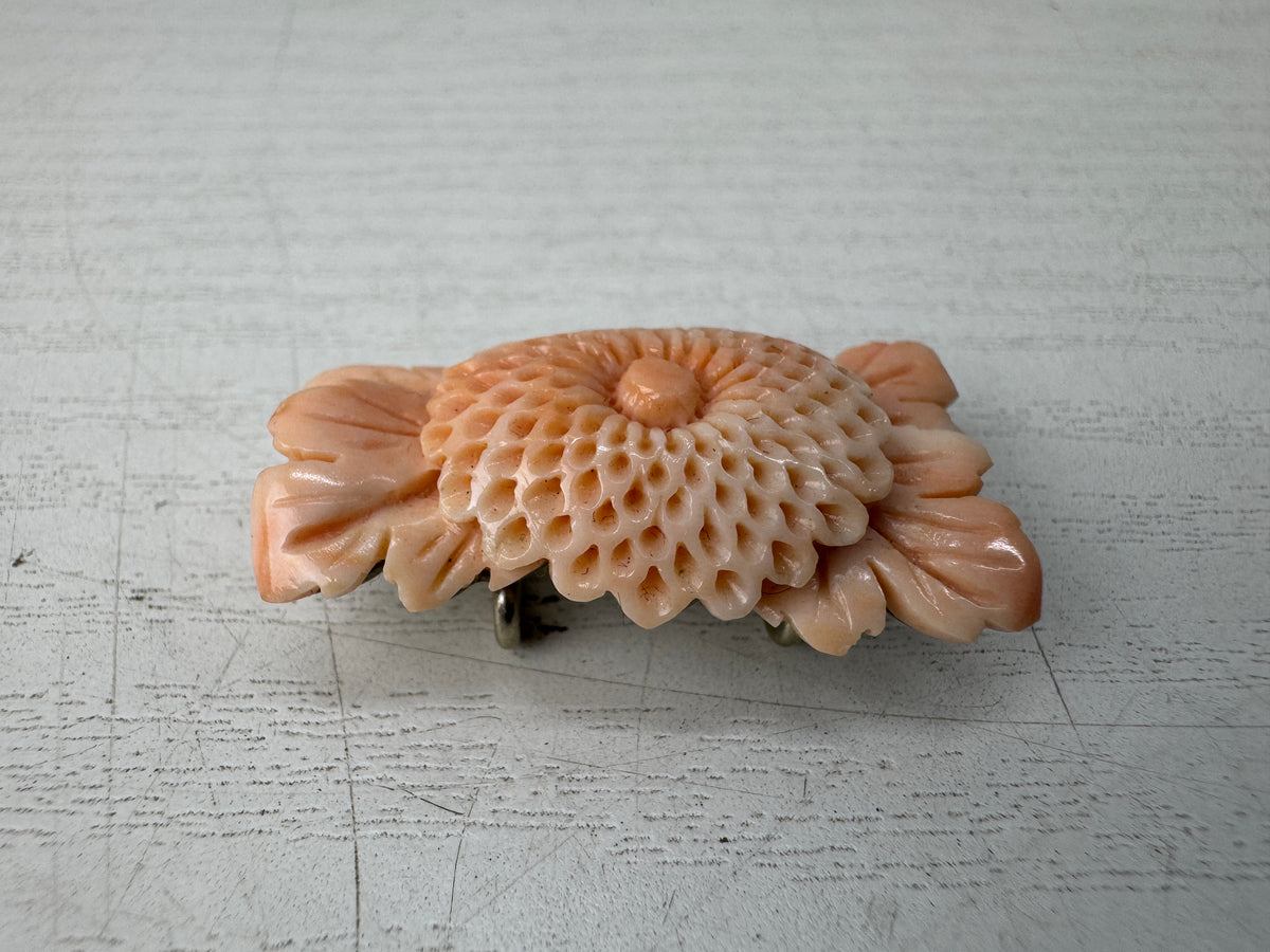 Y11030 OBIDOME Genuine Coral Sash clip brooch Japan antique kimono accessory