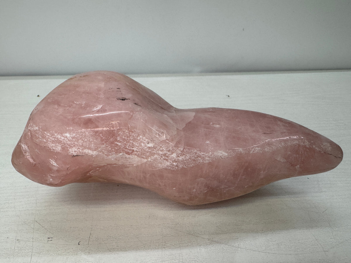 Y11055 OKIMONO Rose Quartz raw stone wooden stand Japan antique interior decor