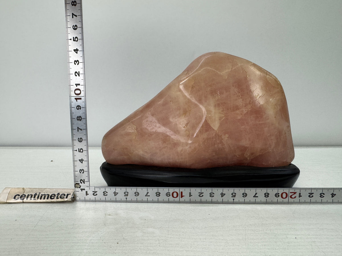 Y11055 OKIMONO Rose Quartz raw stone wooden stand Japan antique interior decor