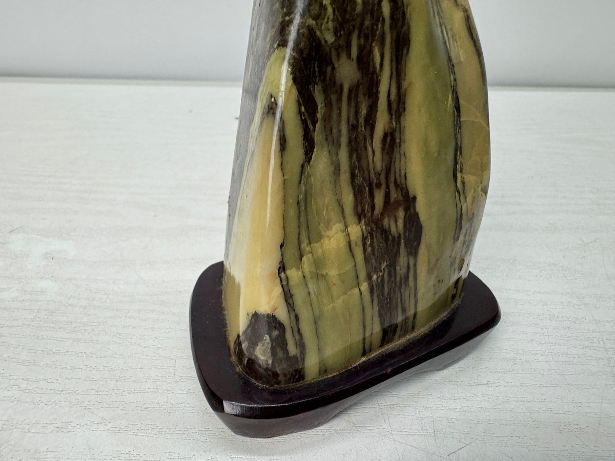 Y11059 OKIMONO Striped Agate viewing stone wooden stand Japan antique interior
