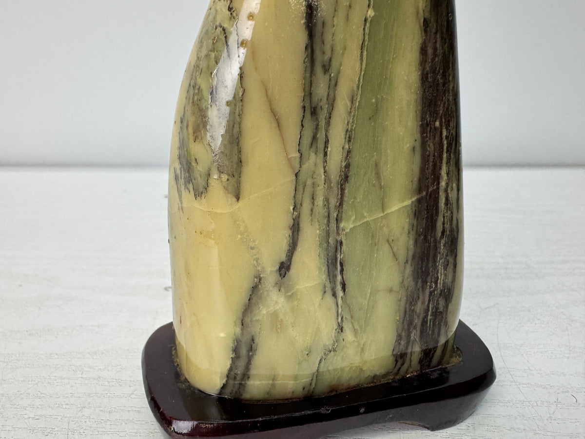 Y11059 OKIMONO Striped Agate viewing stone wooden stand Japan antique interior