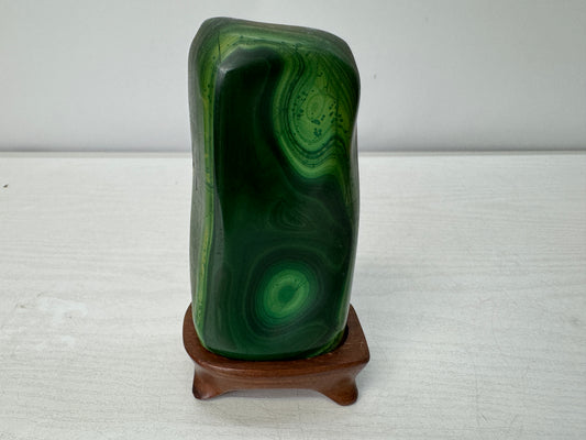Y11060 OKIMONO Malachite green raw stone wooden stand Japan antique interior