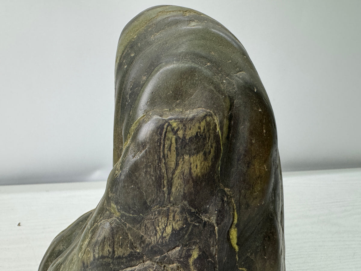 Y11095 OKIMONO Green viewing stone Suiseki wooden stand Japan antique interior