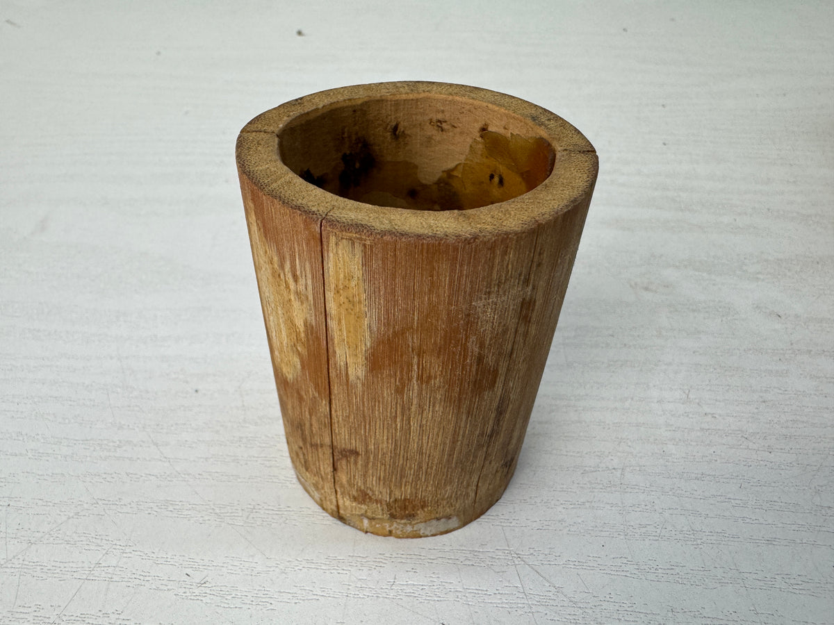 Y11097 FLOWER VASE Shino-ware signed Japan antique ikebana floral arrangement