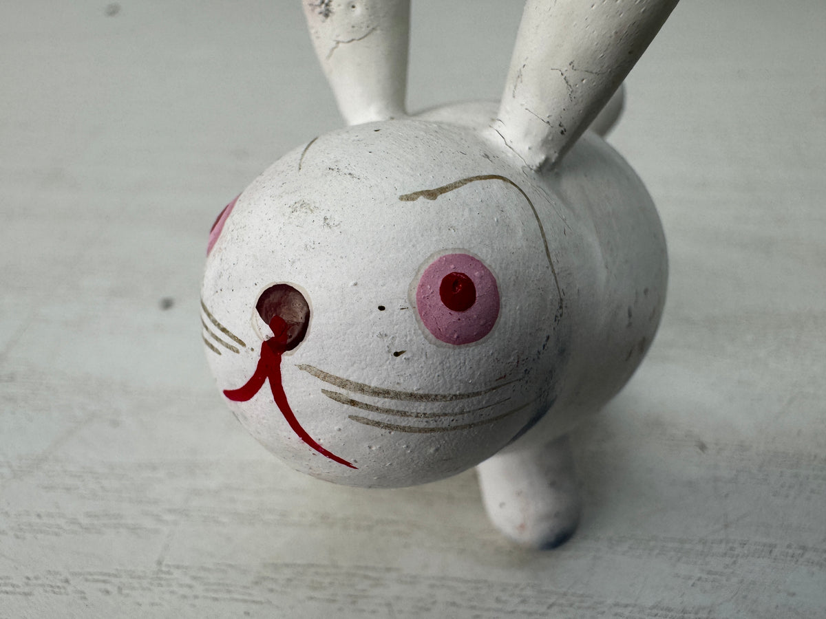 Y11098 OKIMONO small cute Rabbit figurine Japan antique figure interior ornament