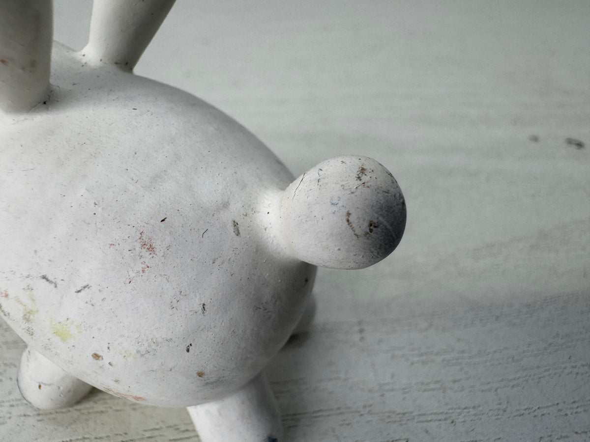 Y11098 OKIMONO small cute Rabbit figurine Japan antique figure interior ornament