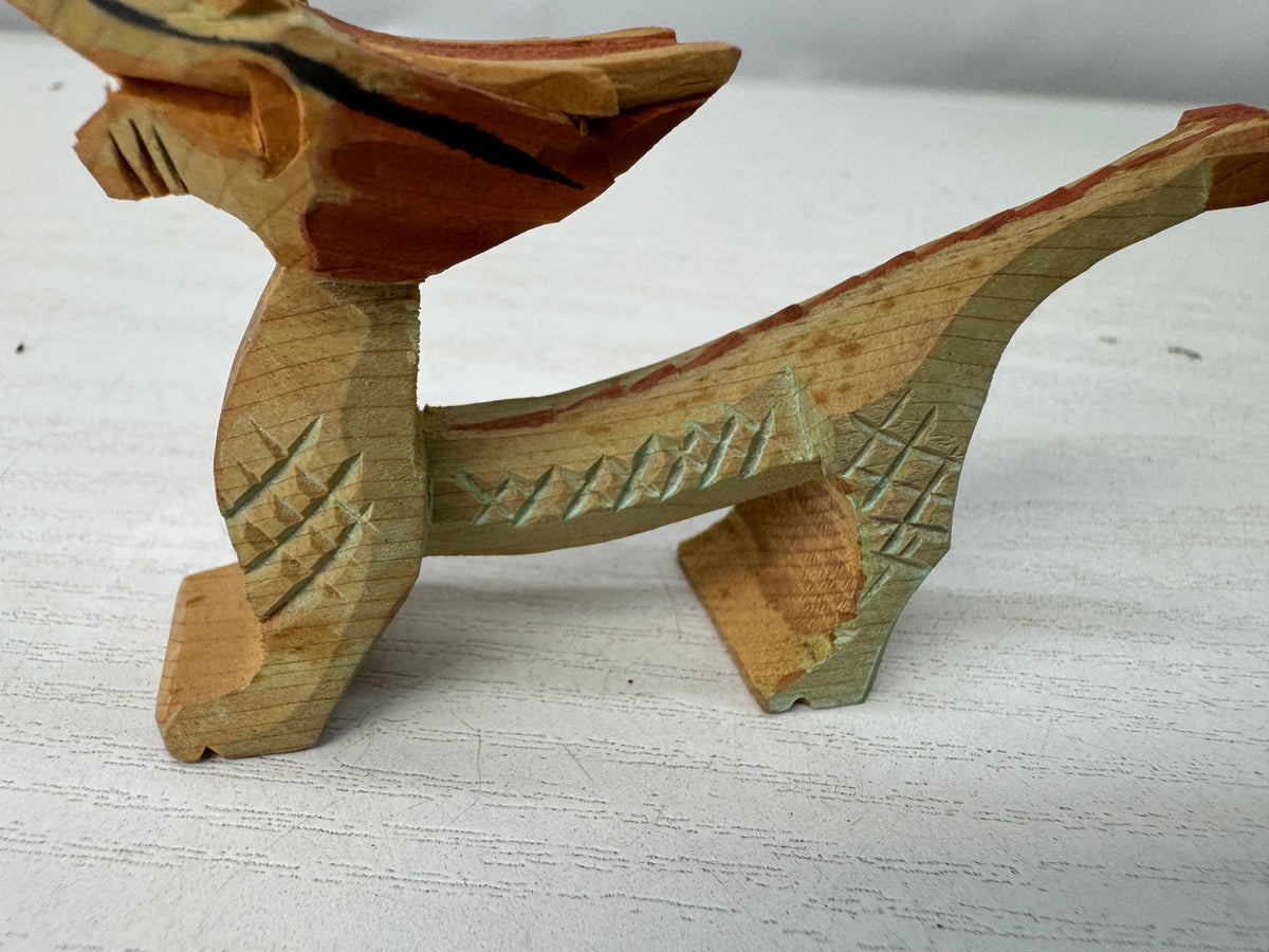 Y11100 OKIMONO small wood caving Dragon figurine Japan antique interior ornament