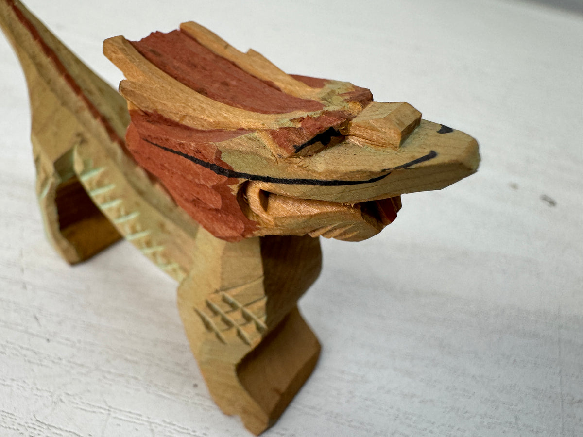 Y11100 OKIMONO small wood caving Dragon figurine Japan antique interior ornament