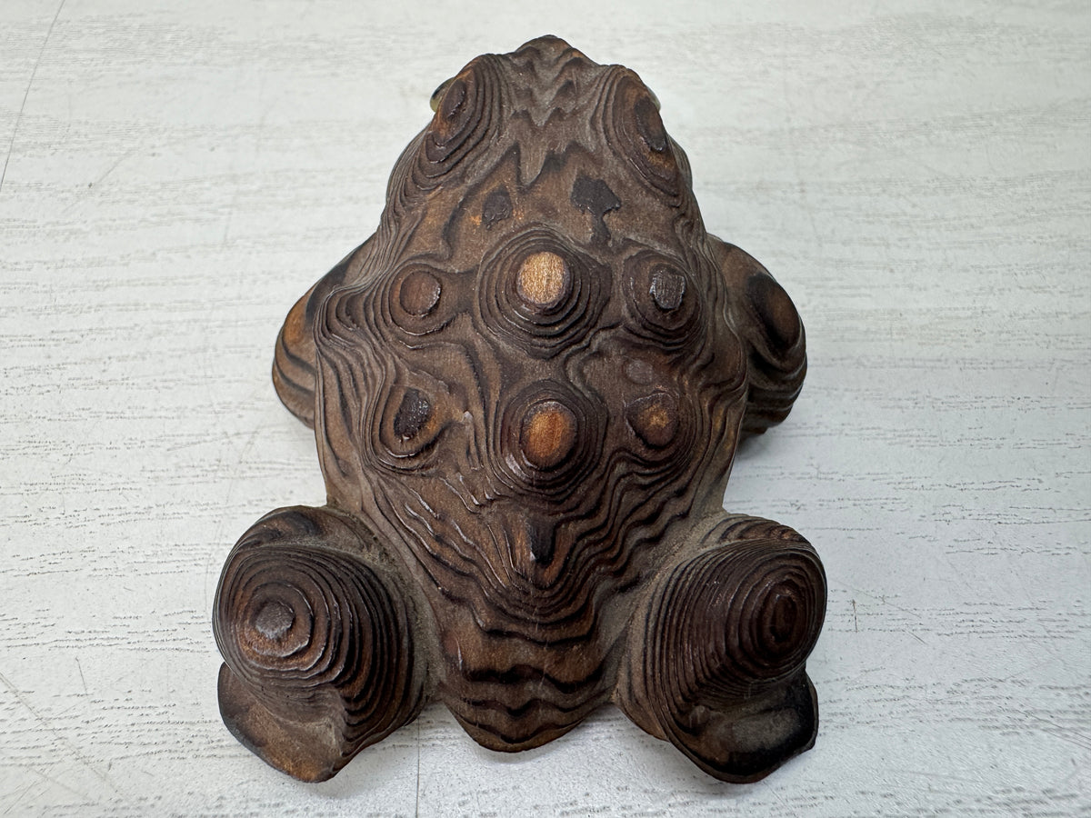 Y11101 OKIMONO wood carving 2 Frogs crystal eyes Japan antique interior ornament