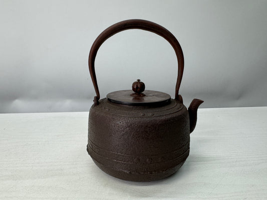 Y11109 TETSUBIN Iron teapot kettle Copper lid Japan antique tea ceremony pot