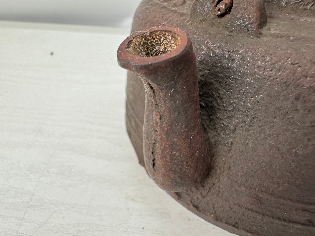 Y11109 TETSUBIN Iron teapot kettle Copper lid Japan antique tea ceremony pot