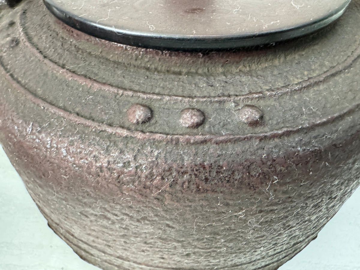 Y11109 TETSUBIN Iron teapot kettle Copper lid Japan antique tea ceremony pot