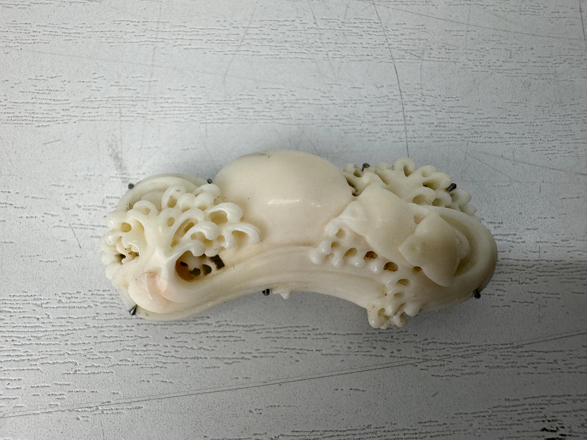 Y11129 OBIDOME Genuine Coral Sash clip brooch Japan antique kimono accessory
