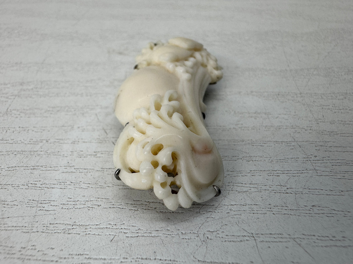 Y11129 OBIDOME Genuine Coral Sash clip brooch Japan antique kimono accessory