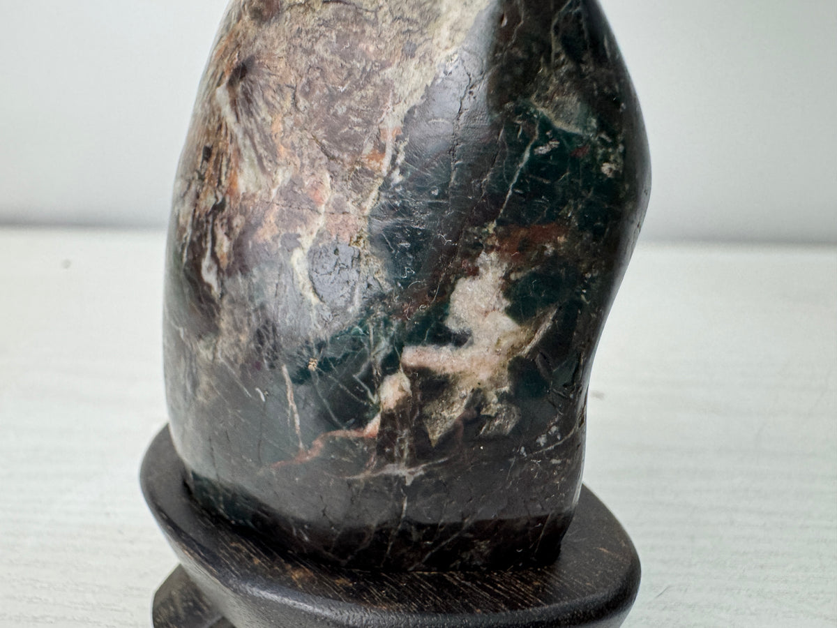 Y11132 OKIMONO Chrysanthemum stone wooden stand Japan antique interior ornament