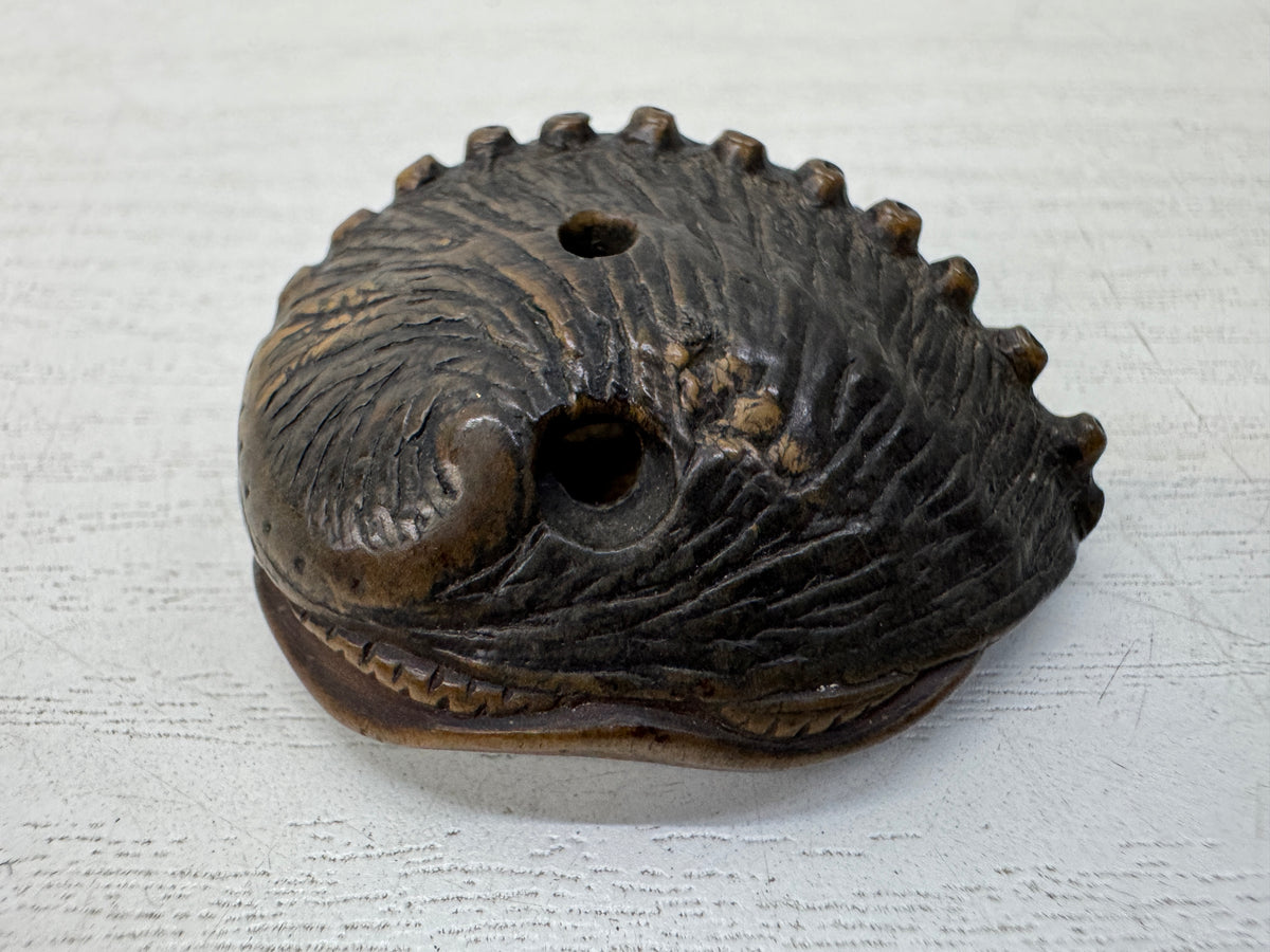 Y11149 NETSUKE wood carving Abalone Japan antique kimono accessory fashion