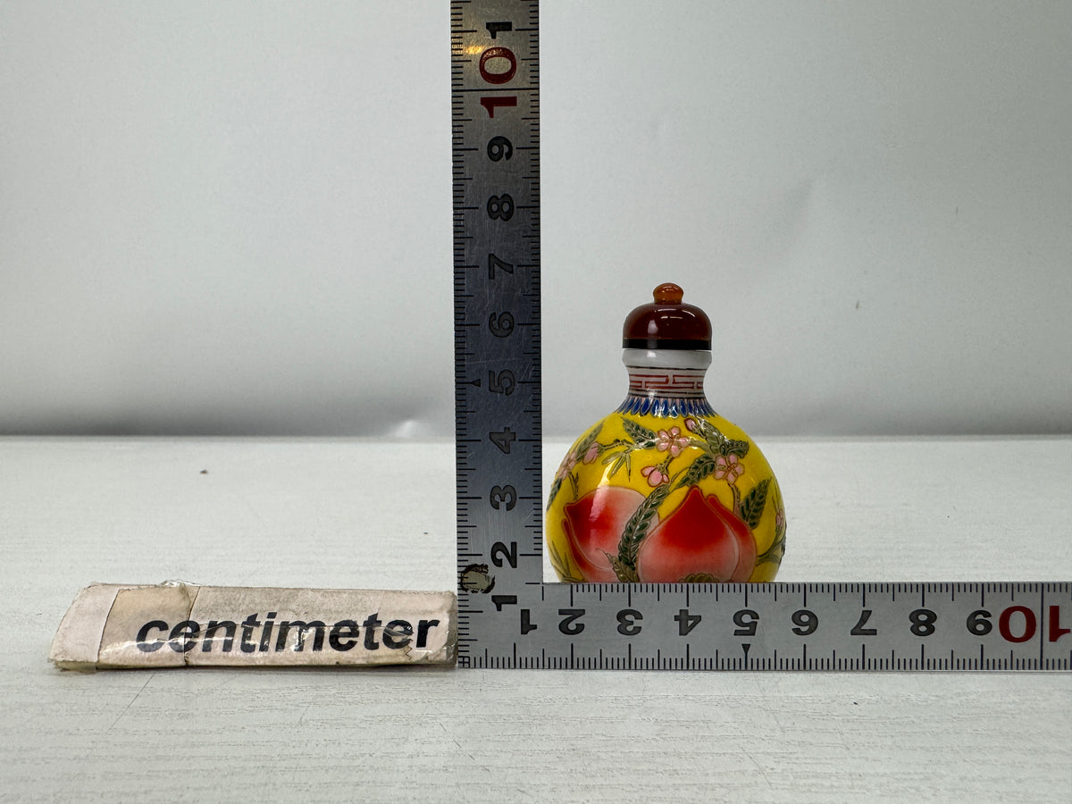 Y11167 VASE Snuff bottle Peach color picture  signed China antique tobacco case