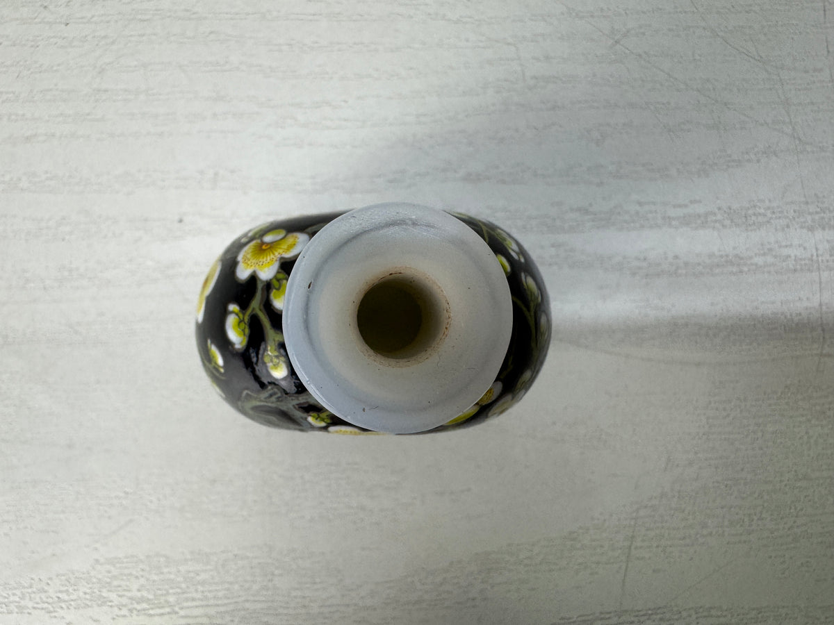 Y11168 VASE Snuff bottle Plum blossoms signed China antique tobacco container