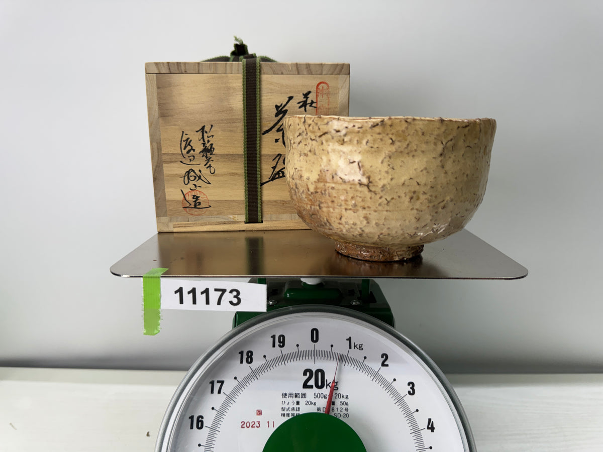Y11173 CHAWAN Hagi-ware bowl signed box Japan antique tea ceremony pottery cup