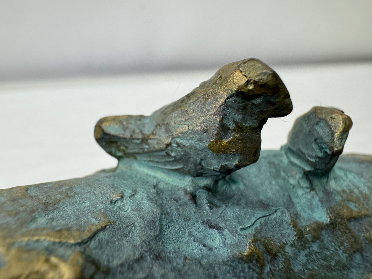 Y11208 OKIMONO Bronze Cow Bird figurine signed box Japan antique interior decor