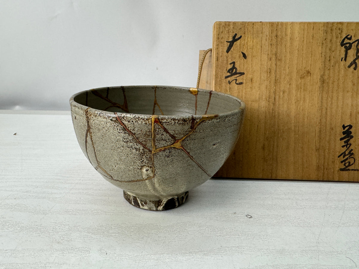 Y11220 CHAWAN Asahi-ware kintsugi bowl signed Japan antique tea ceremony pottery