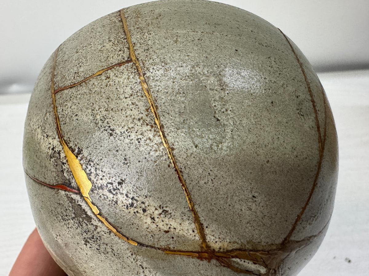 Y11220 CHAWAN Asahi-ware kintsugi bowl signed Japan antique tea ceremony pottery