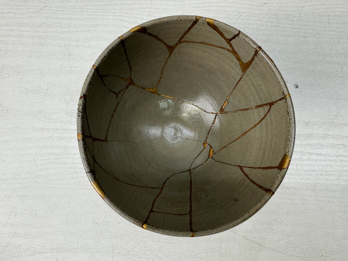 Y11220 CHAWAN Asahi-ware kintsugi bowl signed Japan antique tea ceremony pottery