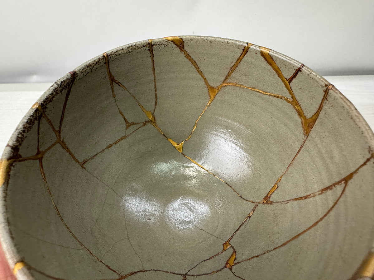 Y11220 CHAWAN Asahi-ware kintsugi bowl signed Japan antique tea ceremony pottery