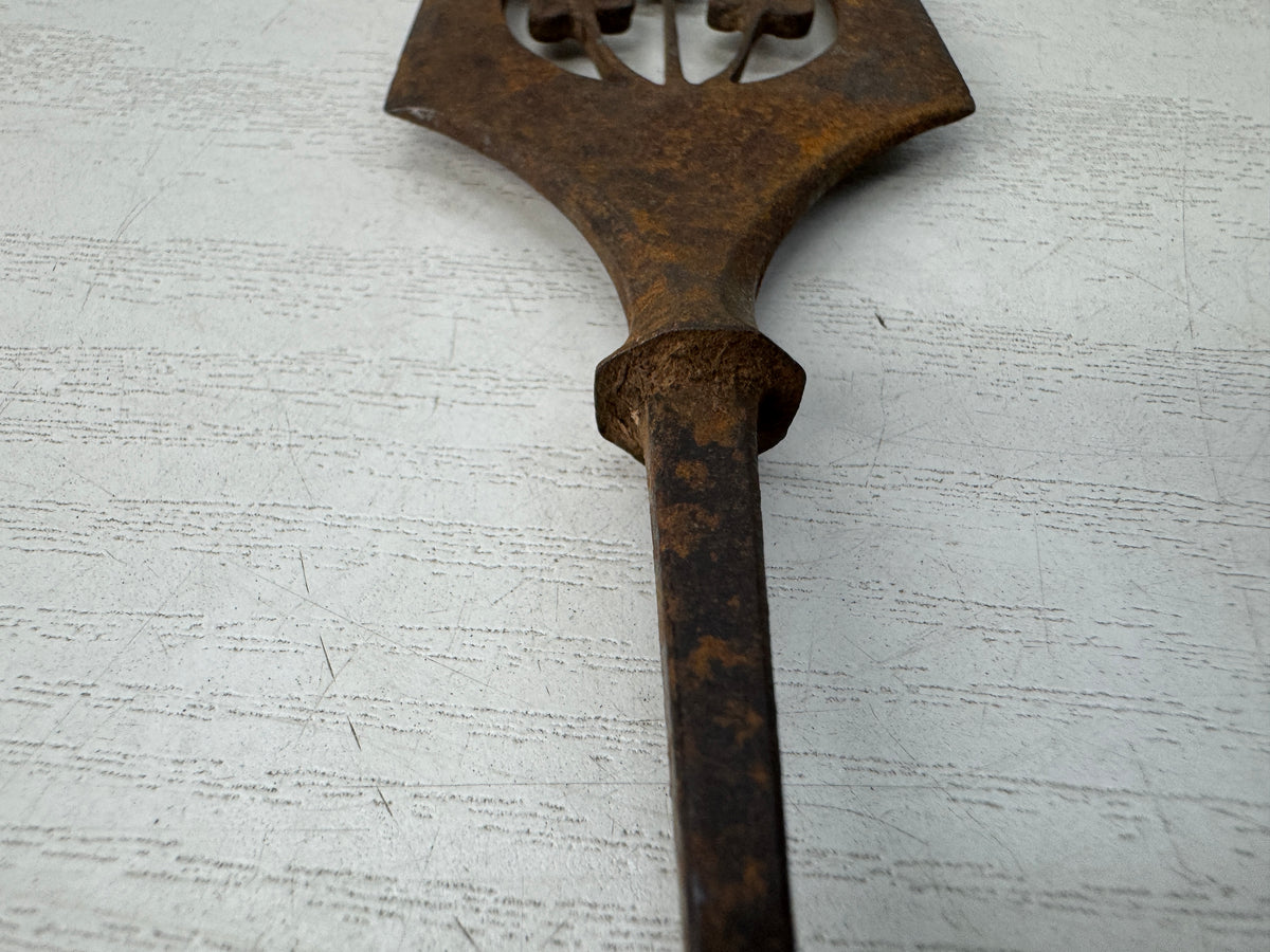 Y11226 YAJIRI Iron Arrowhead Mitsuba-aoi openwork Japan antique weapon bow arrow