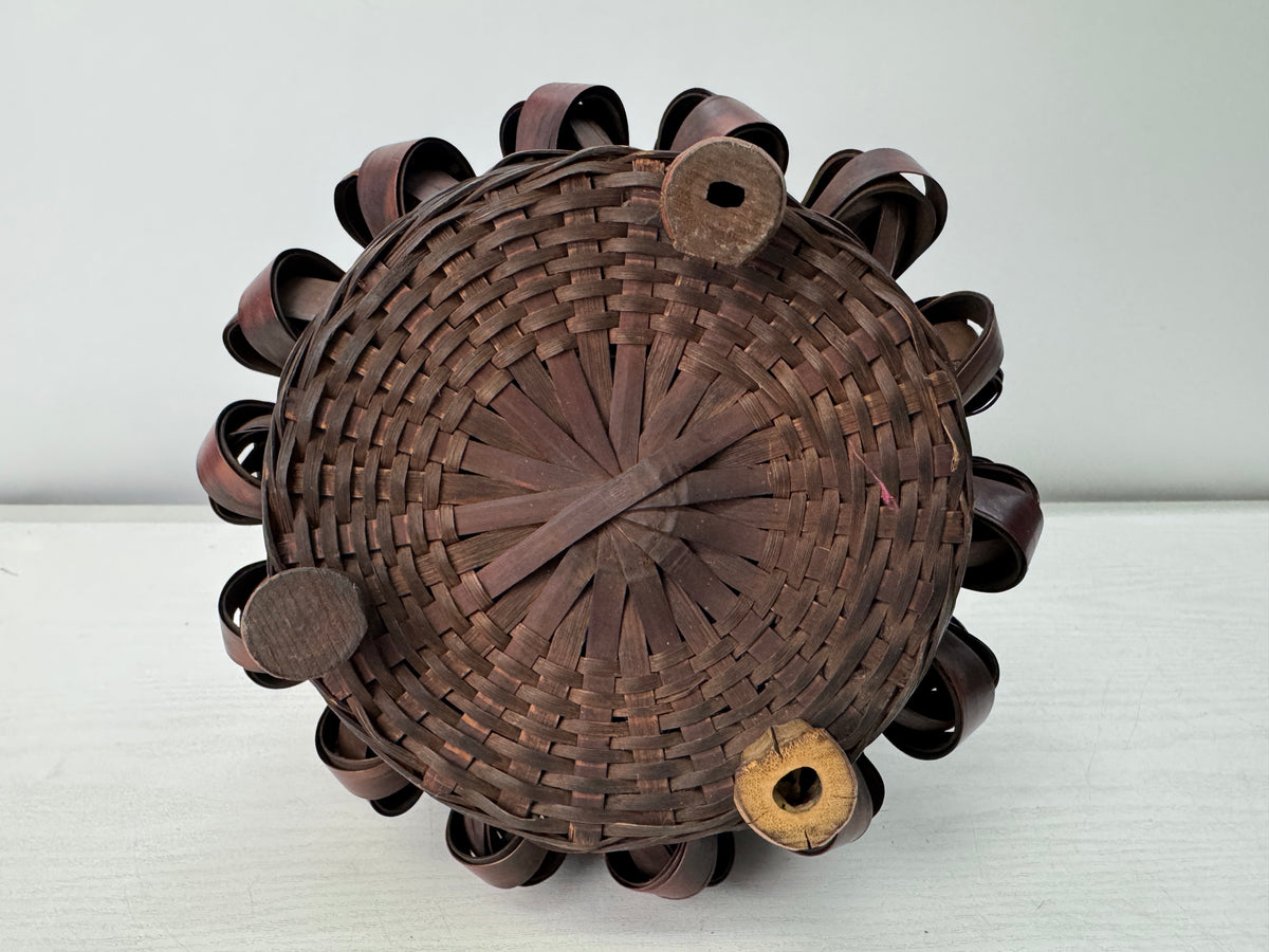 Y11233 Bamboo Woven Basket Flower vase ikebana floral arrangement Japan antique