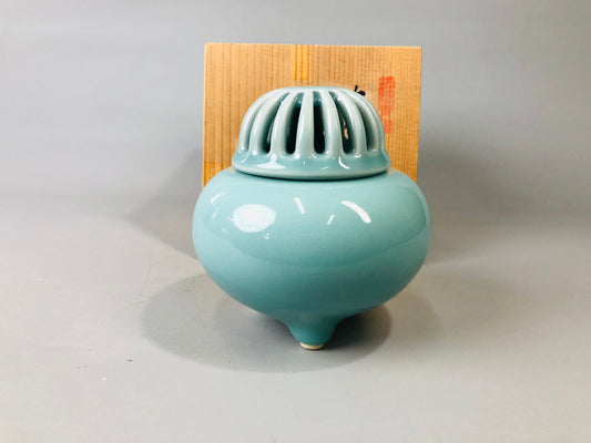 Y7156 KOURO Nabeshima-ware celadon signed box Japan antique fragrance aroma