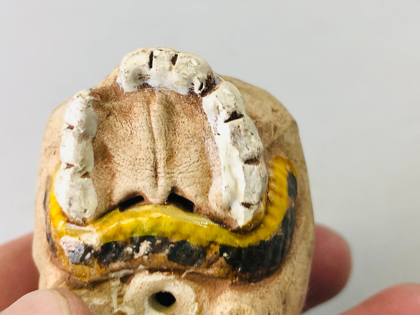 Y7256 OKIMONO Ceramic skull skeleton snake figurine small Japan antique interior