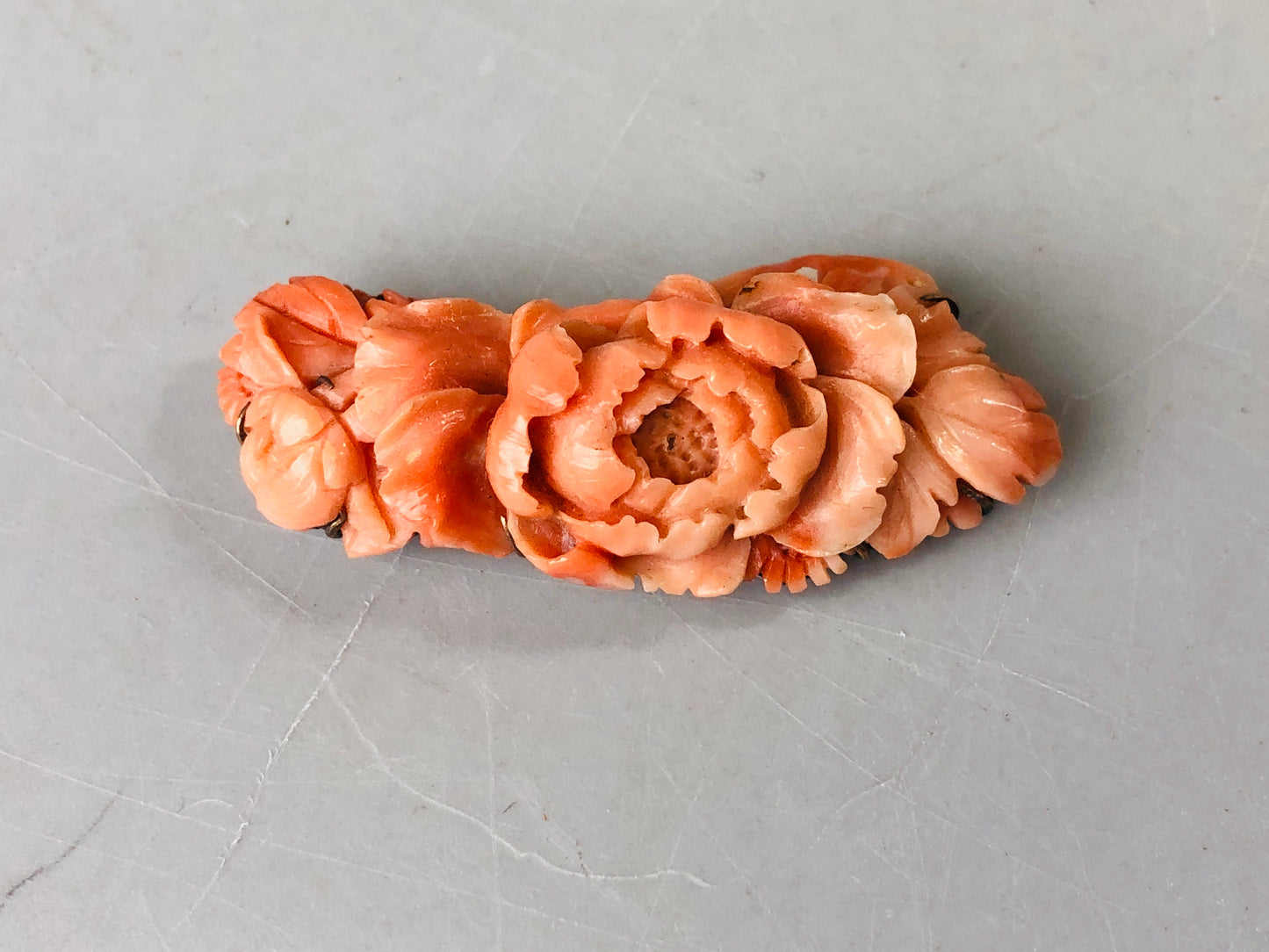 Y7258 OBIDOME Sash Clip Coral sculpture flower Japan Kimono accessory antique