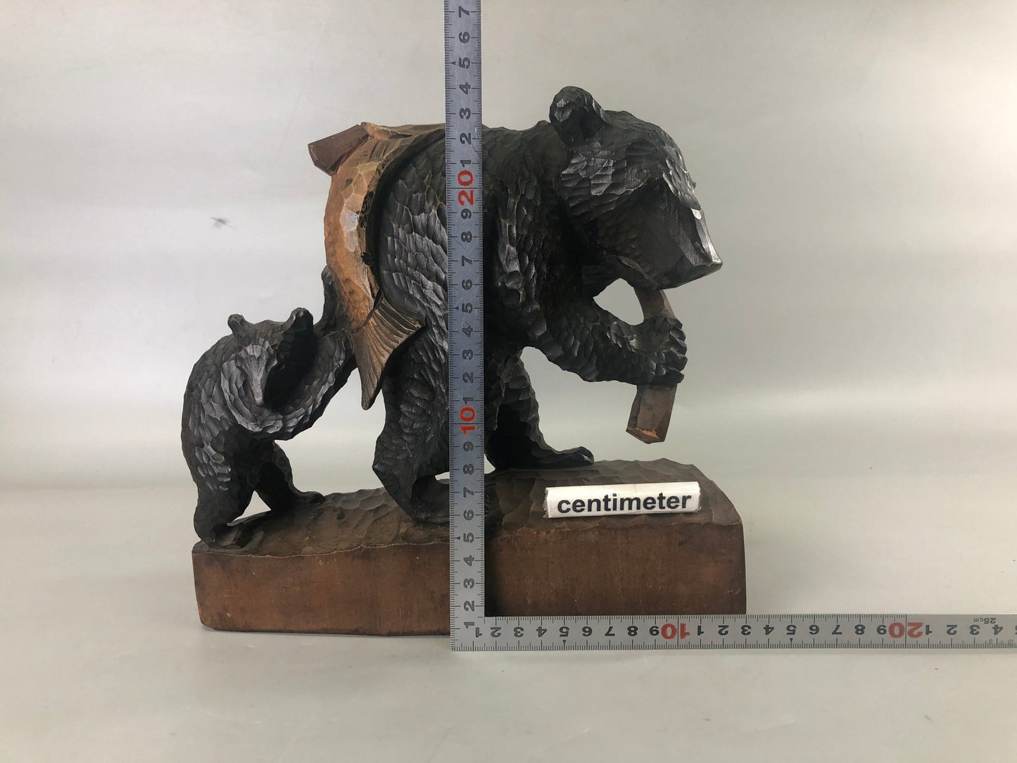 Y7419 OKIMONO wood carving Bear cub figurine Japan antique interior figure