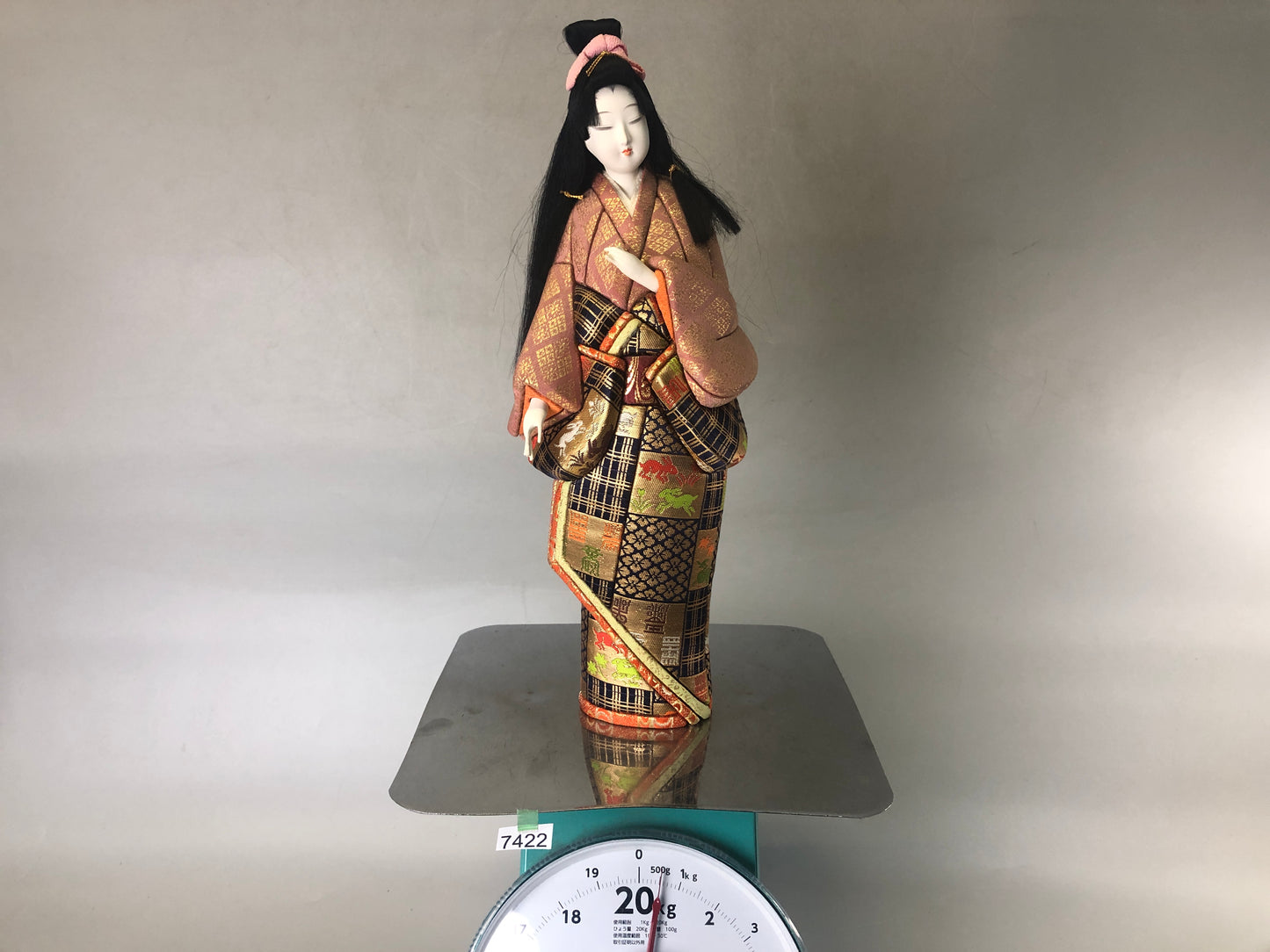 Y7422 NINGYO Japanese Kimekomi doll kimono beauty Japan antique figure figurine