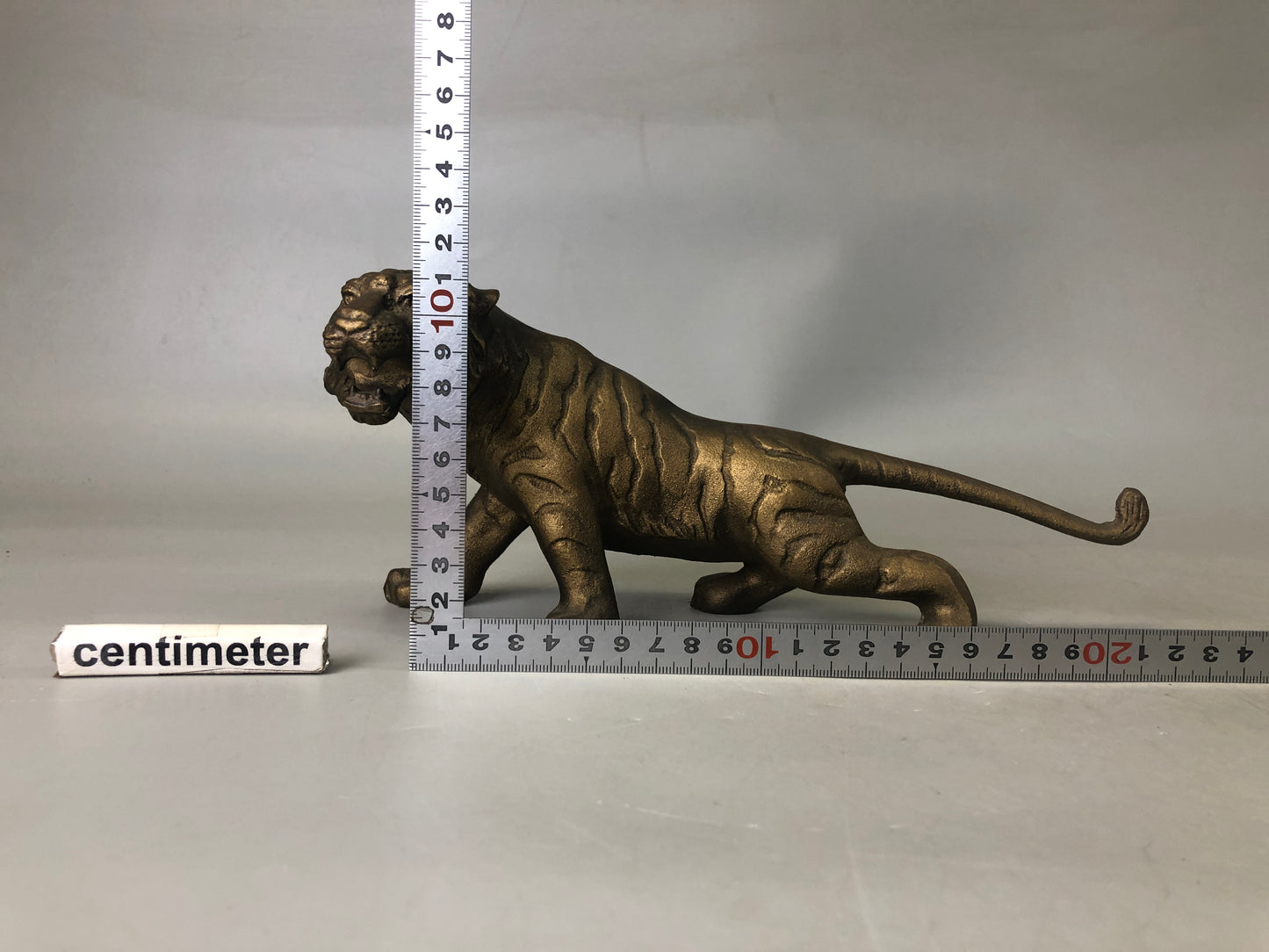 Y7436 OKIMONO metal Tiger figurine figure Japan antique interior decoration