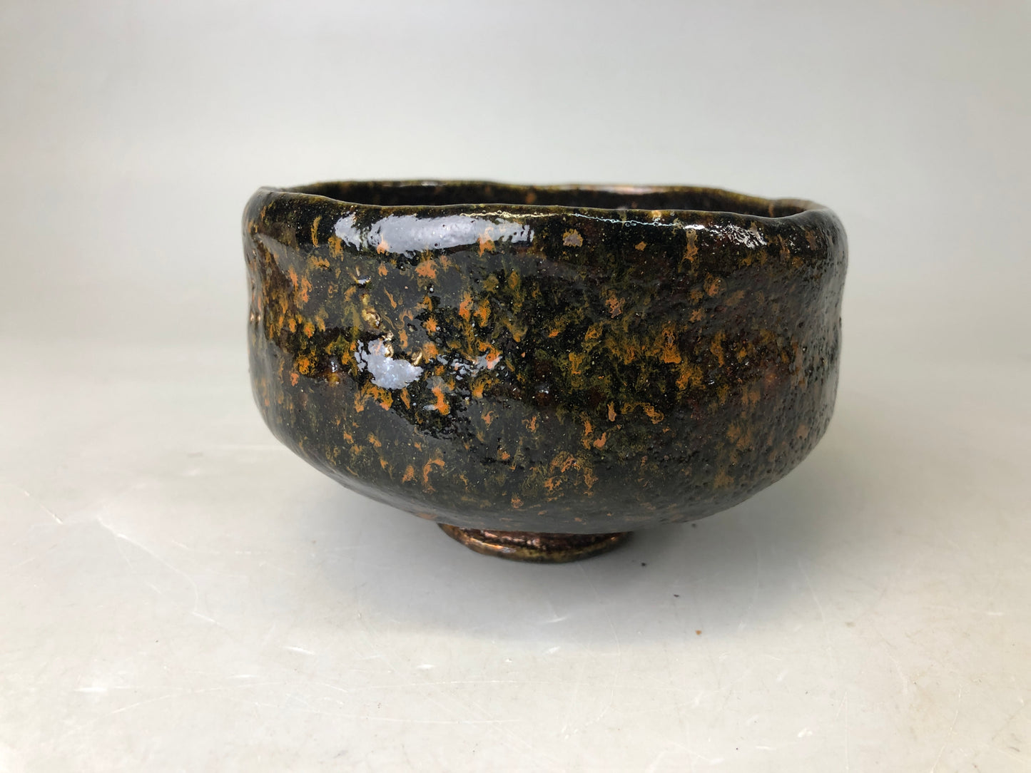 Y7485 CHAWAN Raku-ware bowl signed Japan antique tea ceremony pottery teacup