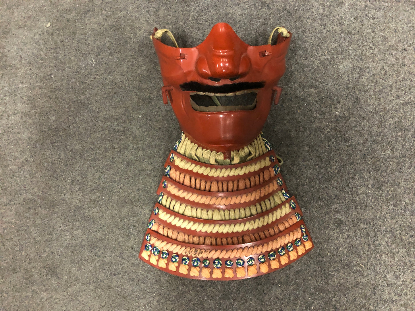 Y7511 YOROI Samurai armor helmet set red life-size Japan antique busho bushi