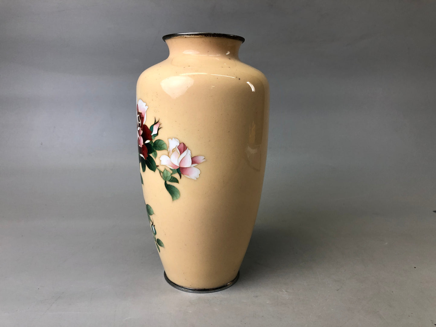 Y7533 FLOWER VASE Cloisonne floral pattern signed Japan ikebana arrangement