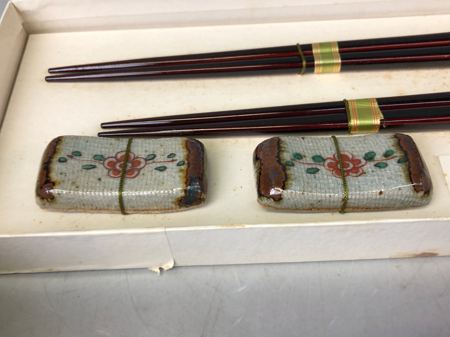 Y7598 HASHI Shunkei Lacquer Chopsticks Shizukusa-ware rest box Japan antique