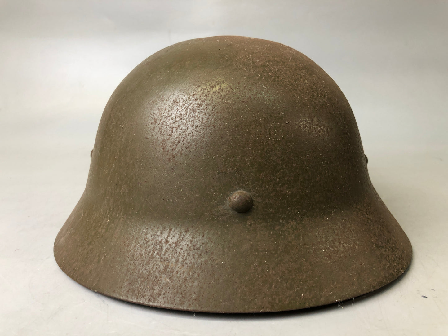 Y7637 Imperial Japan Army  Iron helmet military gear Japan WW2 vintage armor