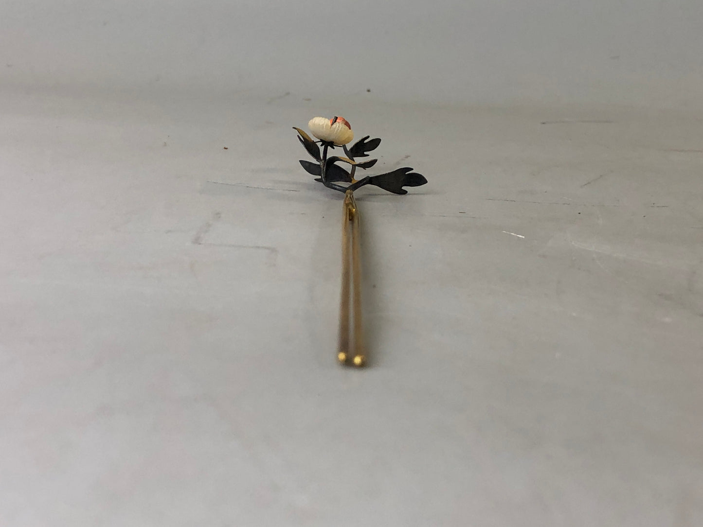 Y7675 KANZASHI hair accessory pin stick flower leaf Japan antique kimono