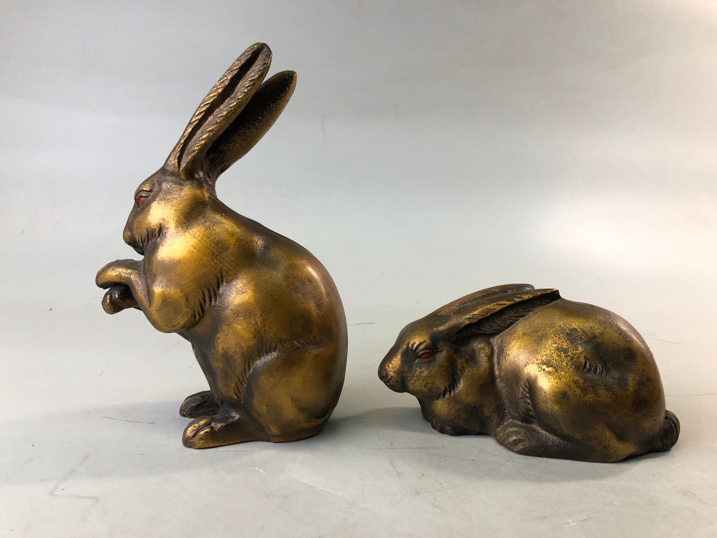 Y7681 OKIMONO metal Rabbit figure figurine hare Japan antique decor interior