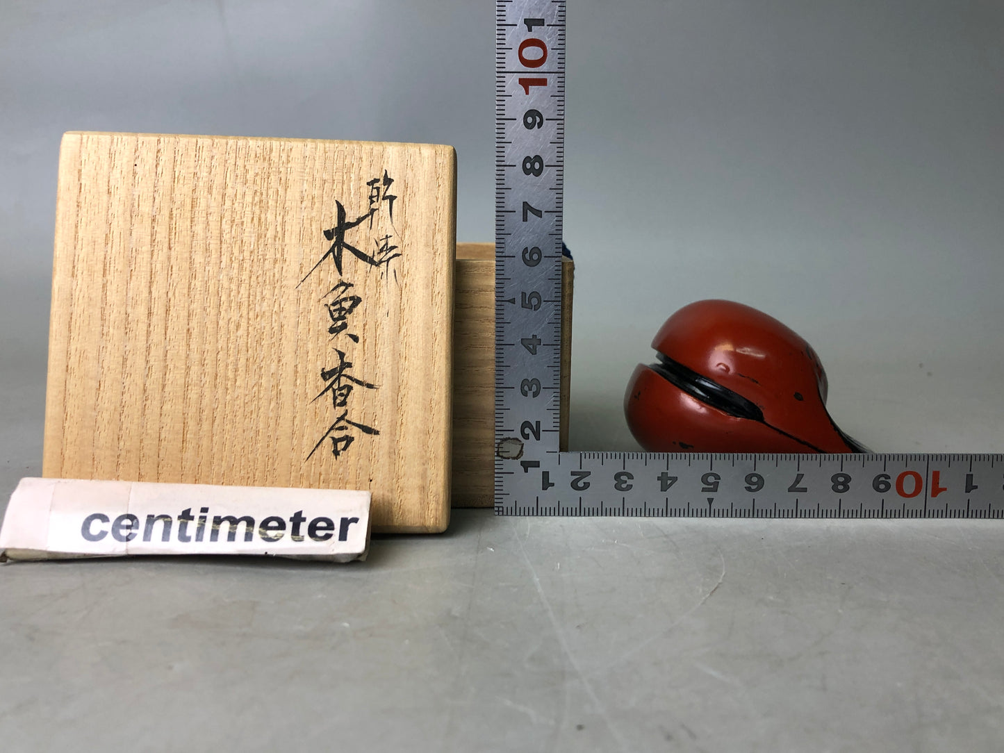 Y7849 BOX incense holder Mokugyo shape signed Japan antique fragrance aroma