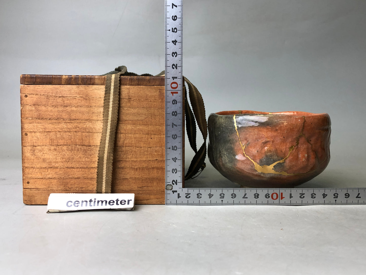 Y7914 CHAWAN Raku-ware red bowl kintsugi signed box Japan antique tea ceremony