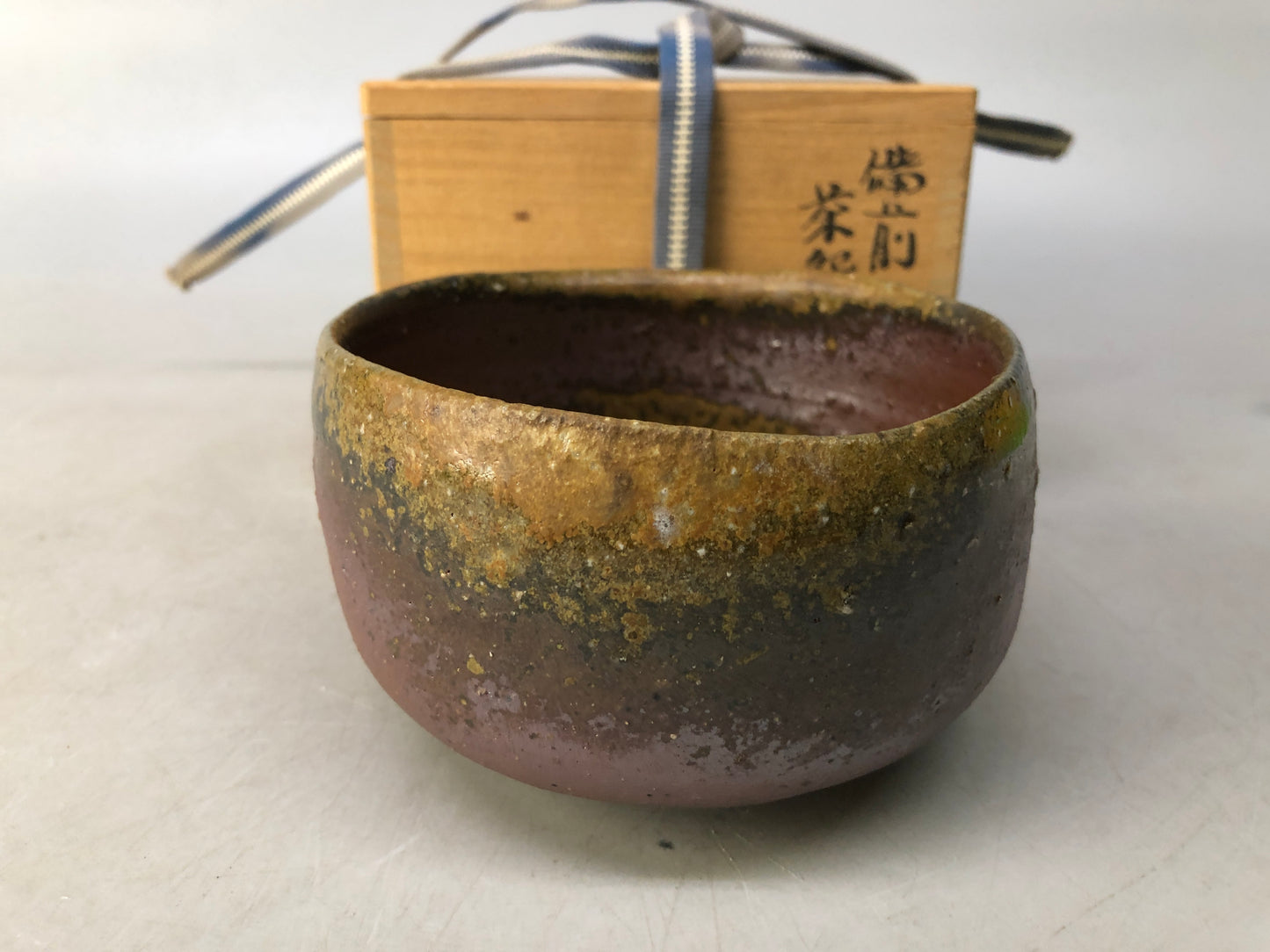 Y8015 CHAWAN Bizen-ware bowl signed box Japan antique tea ceremony pottery cup