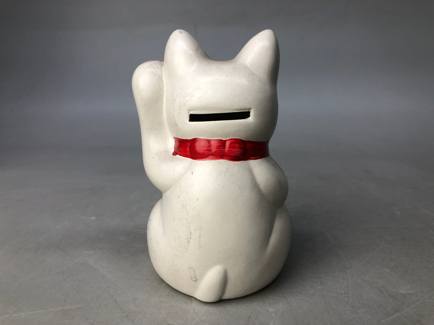 Y8099 OKIMONO Ceramic Lucky white cat figurine Japan antique interior figure